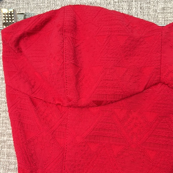 H&M Strapless Peplum Smock Back Top - Picture 2 of 10